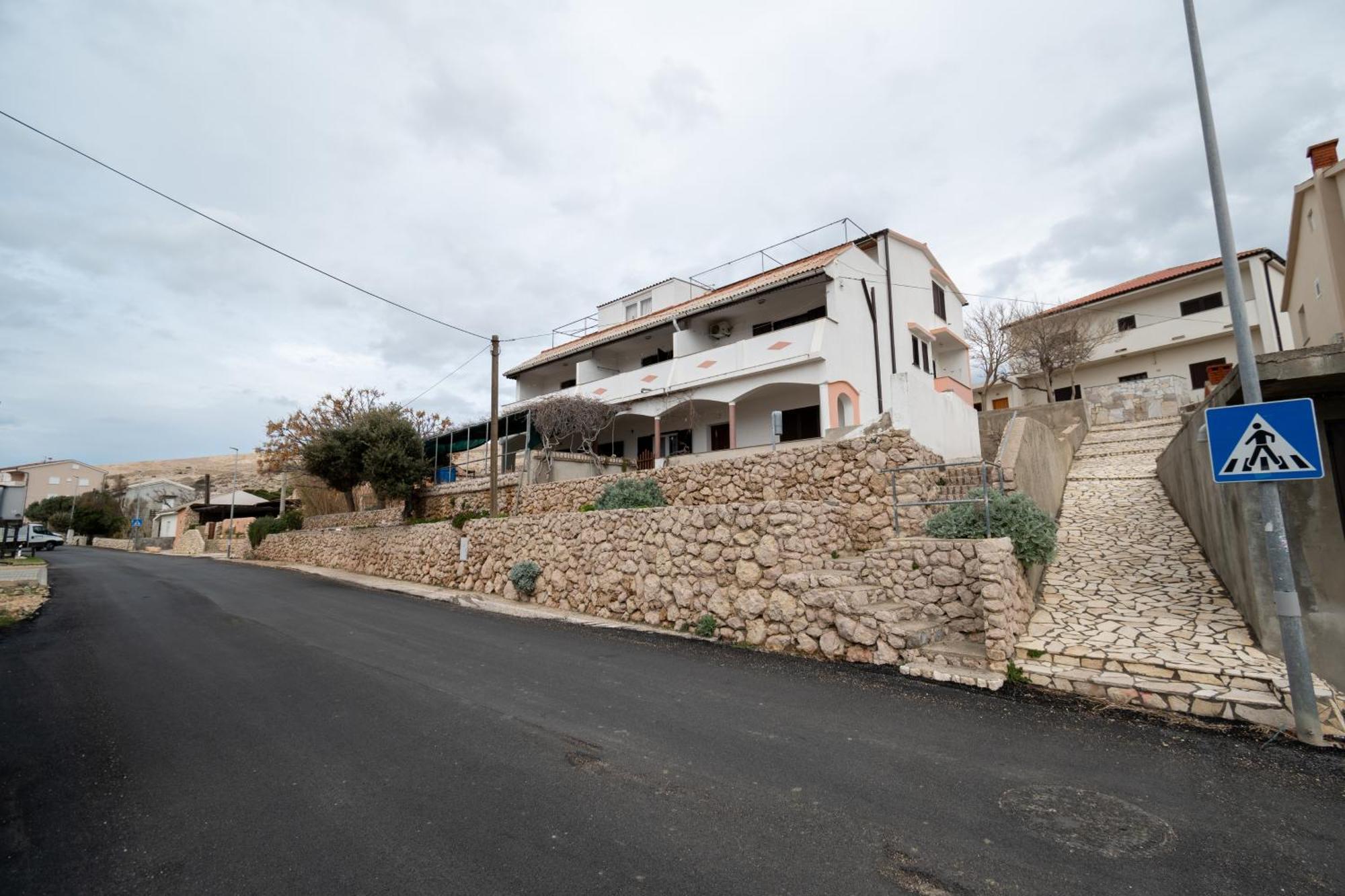 Apartments And Rooms With Parking Space Zubovici, Pag - 16063 외부 사진